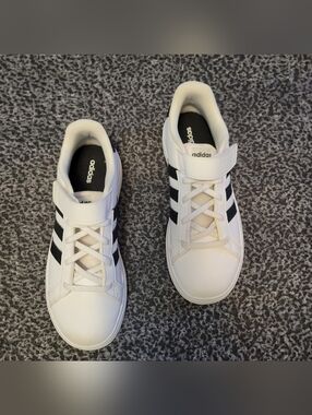 Big Kids Sz 4 Adidas White Sneakers with Black Three Stripes